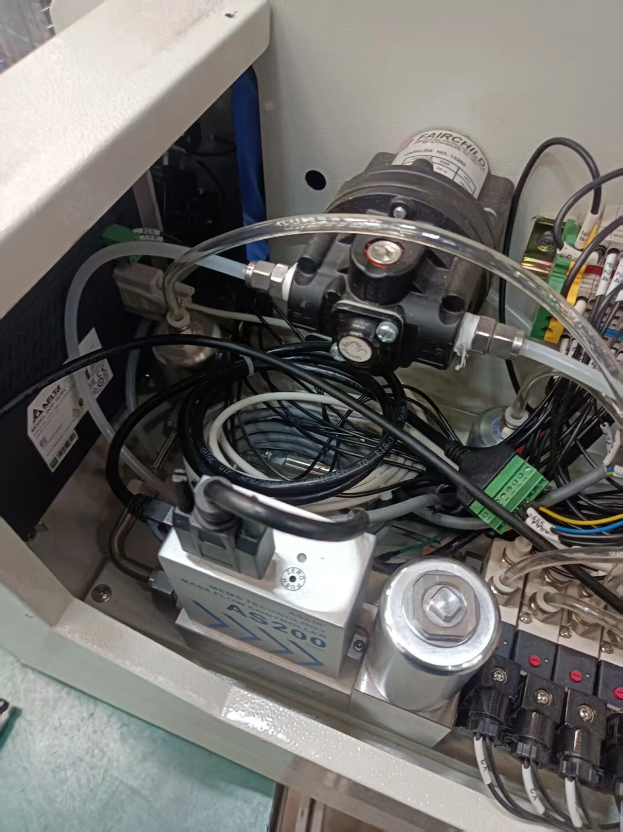 差压检漏设备泵组与气路现场